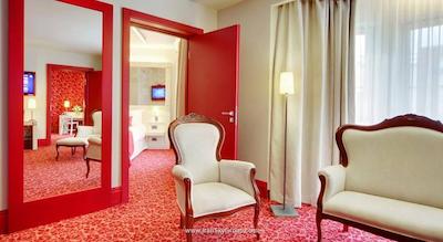 دومینا پرستیژ سنت پیترزبورگ