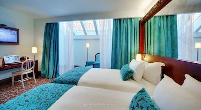 دومینا پرستیژ سنت پیترزبورگ