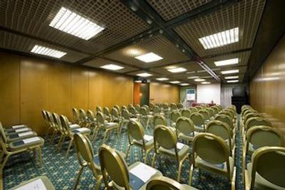 یوناهتلز سنتوری میلانو