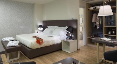 یوناهتلز سنتوری میلانو