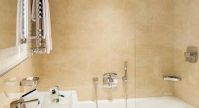 یوناهتلز سنتوری میلانو