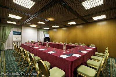 یوناهتلز سنتوری میلانو