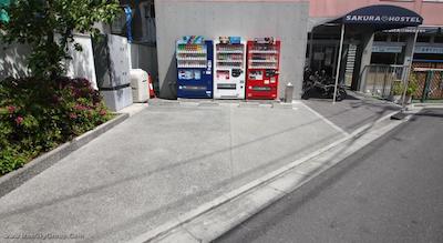 ساکورا هاستل اساکوسا