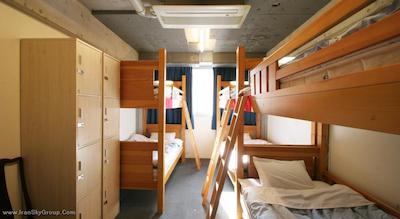 ساکورا هاستل اساکوسا