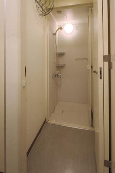 ساکورا هاستل اساکوسا