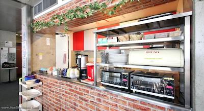 ساکورا هاستل اساکوسا