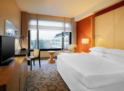 شرایتون برلین گرند هتل اسپلنید