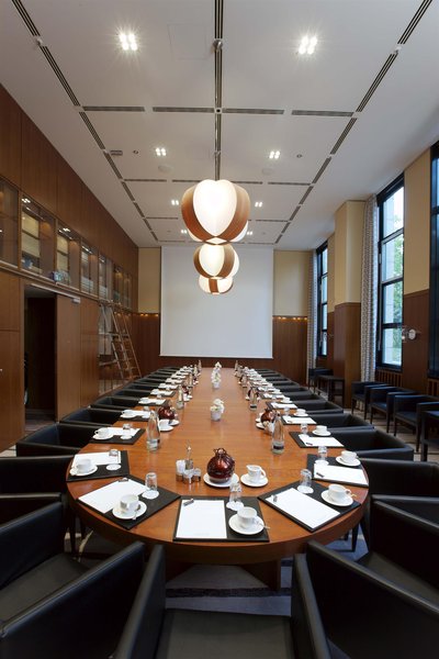 شرایتون برلین گرند هتل اسپلنید