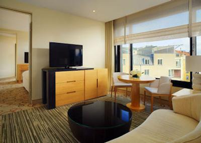 شرایتون برلین گرند هتل اسپلنید