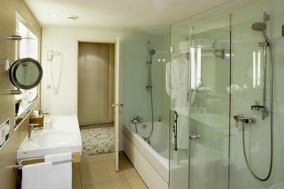 شرایتون برلین گرند هتل اسپلنید