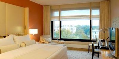 شرایتون برلین گرند هتل اسپلنید