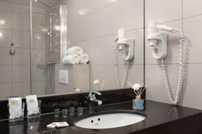 ایکس او هتلز اینفینیتی