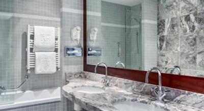 ان‌ اچ کارلتون آمستردام