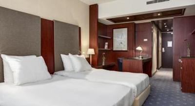 ان‌ اچ کارلتون آمستردام