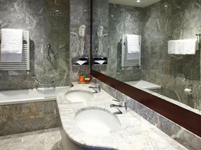 ان‌ اچ کارلتون آمستردام