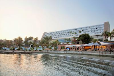 آماتوس بیچ هتل