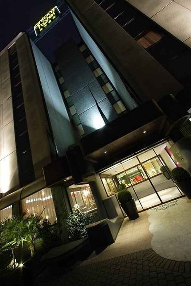 انتونی