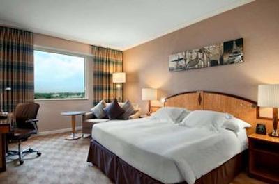 هیلتون پاریس چارلز دو گول ایرپورت