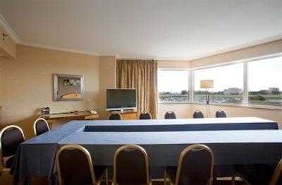 هیلتون پاریس چارلز دو گول ایرپورت