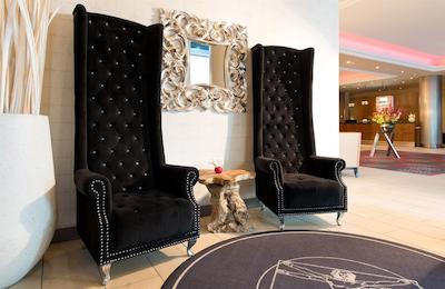 لئوناردو رویال هتل دوسلدرف کنیکسالی