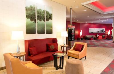 لئوناردو رویال هتل دوسلدرف کنیکسالی