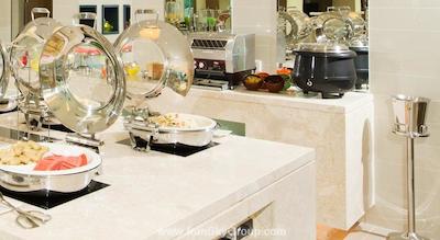 هالیدی این اکسپرس شانگهای جینکیائو سنترال گلدن بریج