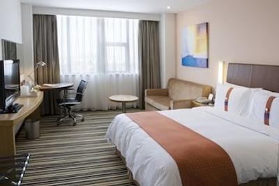 هالیدی این اکسپرس شانگهای جینکیائو سنترال گلدن بریج