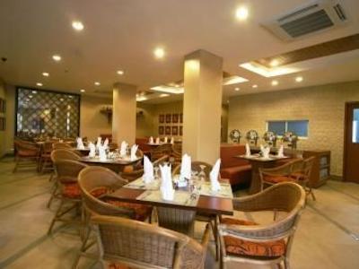 کراون ریجنسی پرینس ریزورت