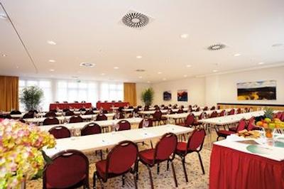 هالیدی این سیتی سنتر