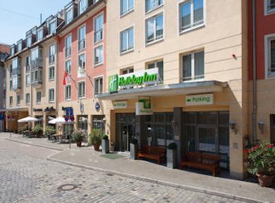 هالیدی این سیتی سنتر