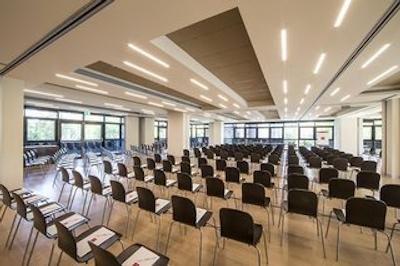 آنووی بولونیا فیرا