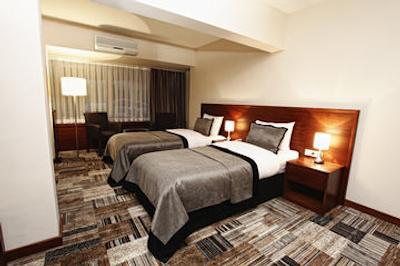 تیارا ترمال هتل