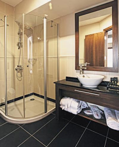 تیارا ترمال هتل