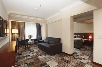 تیارا ترمال هتل