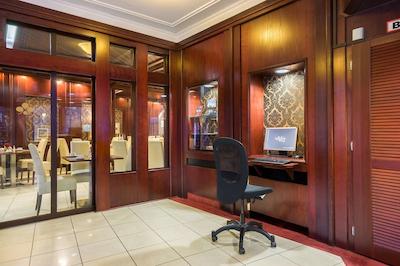 کنتیننتال هتل