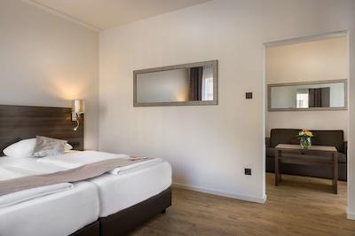 کنتیننتال هتل