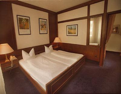 کنتیننتال هتل