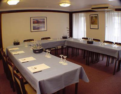 کنتیننتال هتل