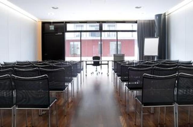 هالیدی این زوریخ مس