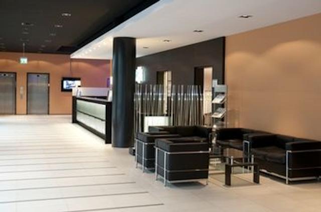 هالیدی این زوریخ مس