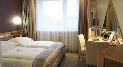 بست وسترن رافائل آلتونا