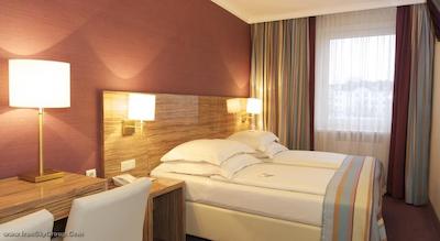 بست وسترن رافائل آلتونا