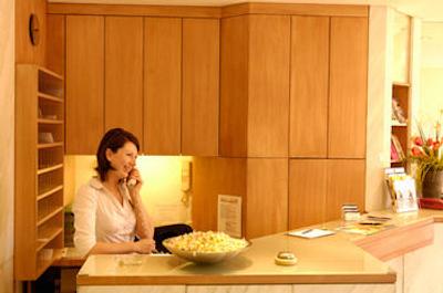 بست وسترن رافائل آلتونا