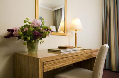 بست وسترن رافائل آلتونا