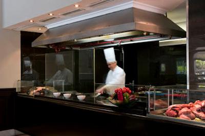 ملیا ماربلا بانوس