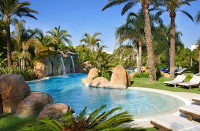 ملیا ماربلا بانوس