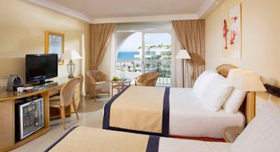 ملیا ماربلا بانوس