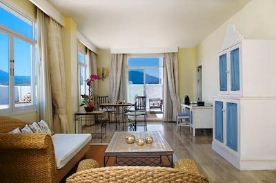 ملیا ماربلا بانوس