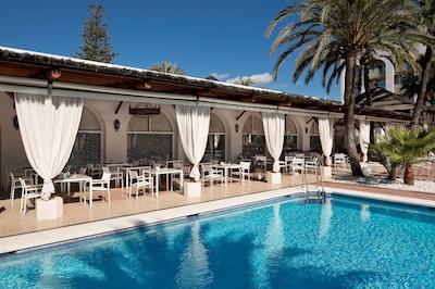 ملیا ماربلا بانوس