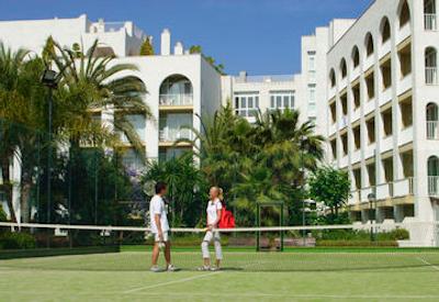 ملیا ماربلا بانوس